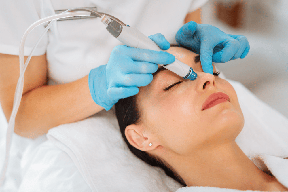 what does a hydrafacial do